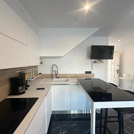 Casa Con Amarre بيت للعطل روساس